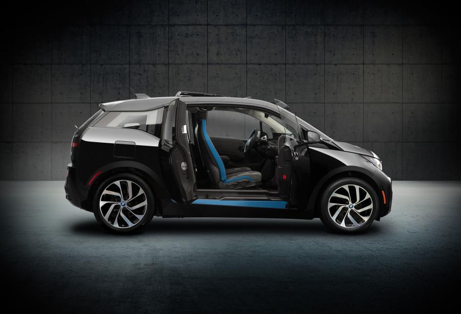  BMW i3 Shadow Sport Edition 2016 года  (фото 2 из 2)
